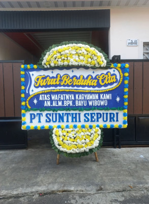 Papan Bunga Duka di Tayan Hulu