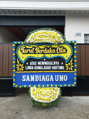 Papan Bunga Duka di Tayan Hulu